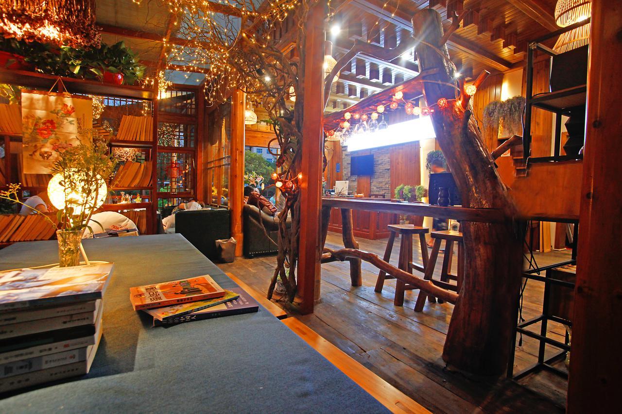 Guihua Road 106Th Hostel Чжанцзяцзе Экстерьер фото