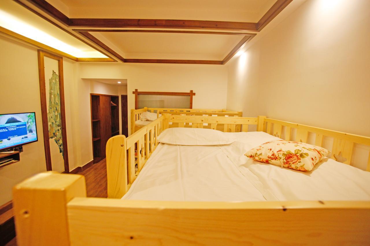 Guihua Road 106Th Hostel Чжанцзяцзе Экстерьер фото