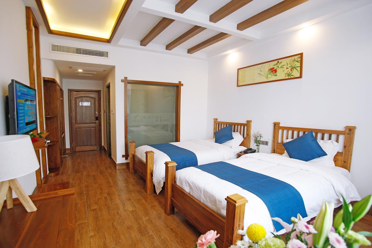Guihua Road 106Th Hostel Чжанцзяцзе Экстерьер фото