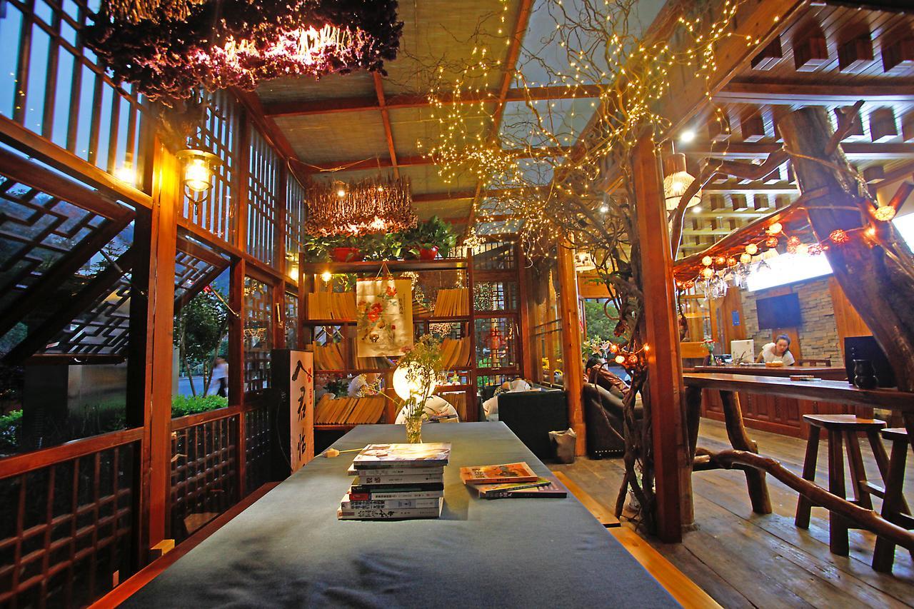 Guihua Road 106Th Hostel Чжанцзяцзе Экстерьер фото