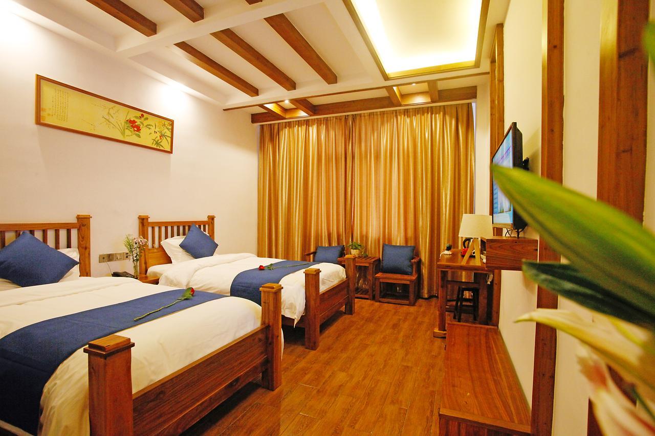 Guihua Road 106Th Hostel Чжанцзяцзе Экстерьер фото