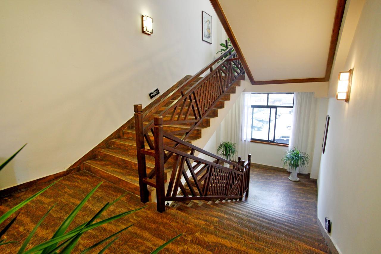 Guihua Road 106Th Hostel Чжанцзяцзе Экстерьер фото
