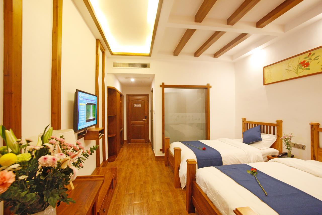 Guihua Road 106Th Hostel Чжанцзяцзе Экстерьер фото
